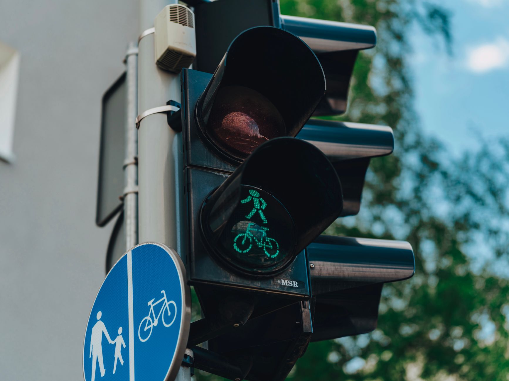 When It Makes Sense to Hire a Traffic Lawyer